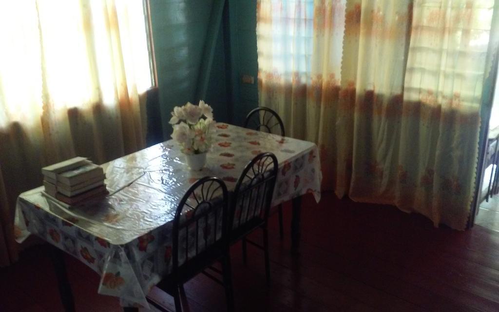 Shades Cottage Guesthouse Blue Hole Ngoại thất bức ảnh