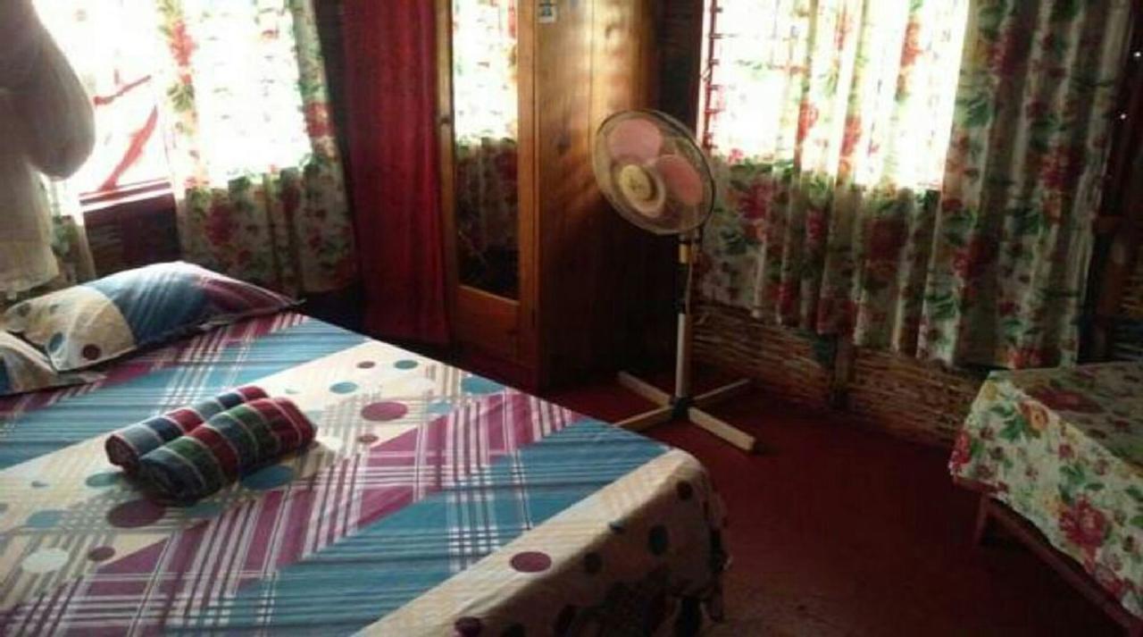 Shades Cottage Guesthouse Blue Hole Ngoại thất bức ảnh