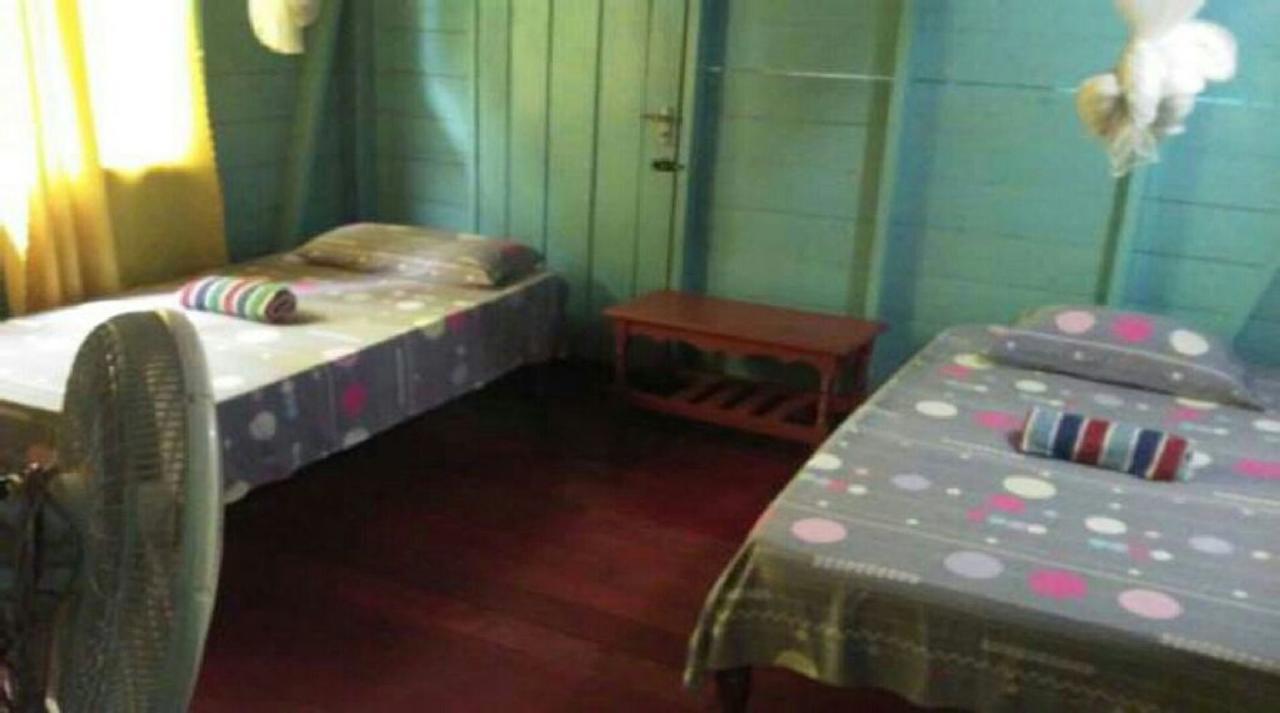 Shades Cottage Guesthouse Blue Hole Ngoại thất bức ảnh